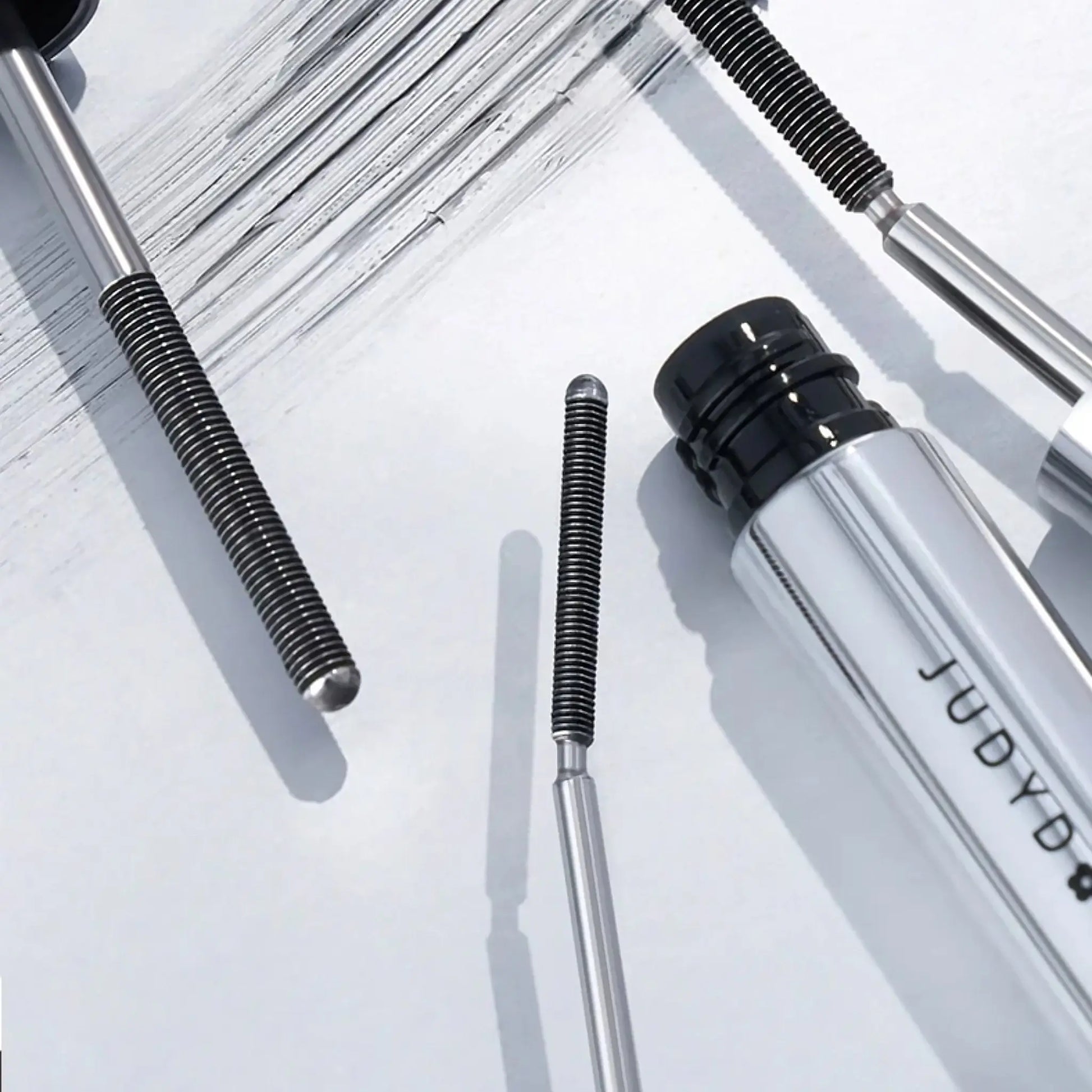 Judydoll 3D Curling Eyelash Iron Mascara 6°Precision Design 01 Black by Judydoll – Mascara