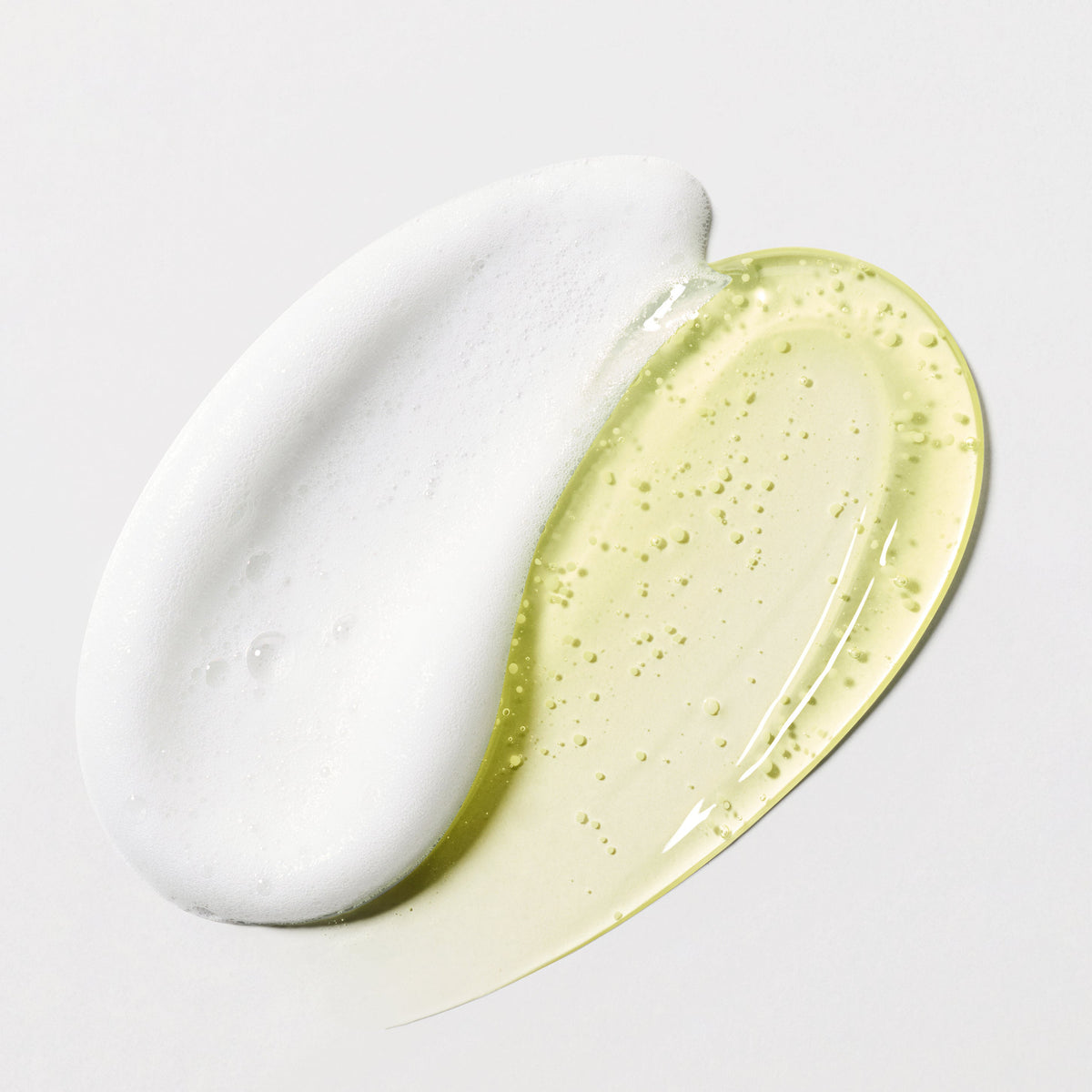 KSECRET Nettoyant quotidien en gel au rétinal liposomal + poire