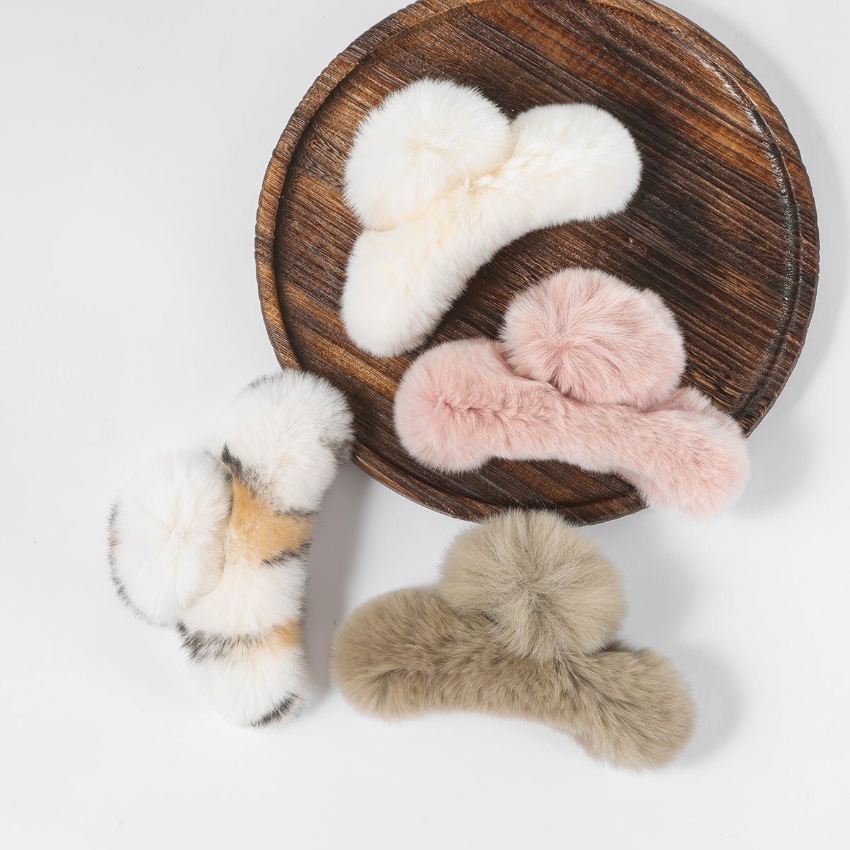 Arch14 Fluffy Arch Claw Clips 1pc by Arch14 – Hair Accessories