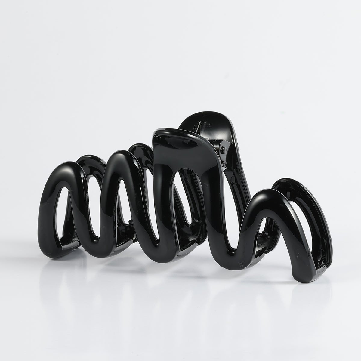 Arch14 Wavy Curve Claw Clip 1pc by Arch14 – Hair Accessories