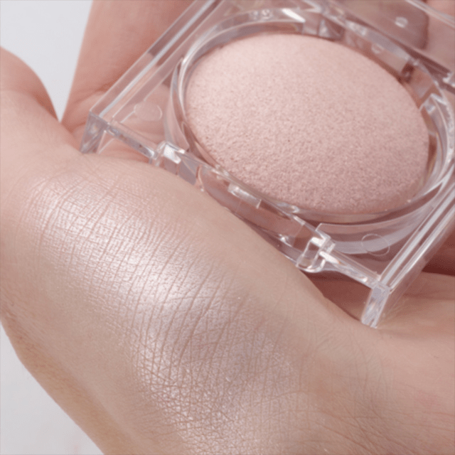 CANMAKE Moon Glow Highlighter by CANMAKE – Contour & Highlighter