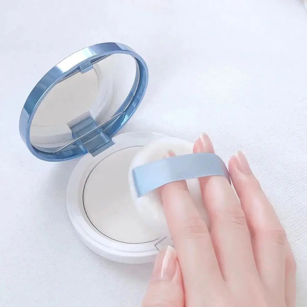 CLUB Suppin Brightening Powder Innocent Floral 26g by Club Cosmetic – Setting Powder & Spray