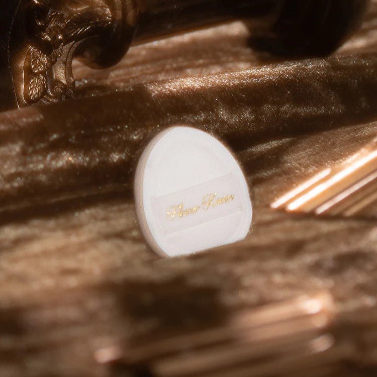 Flower Knows Little Angel Finger Cushion Powder Mini Puff by Flower Knows – Foundation Tools
