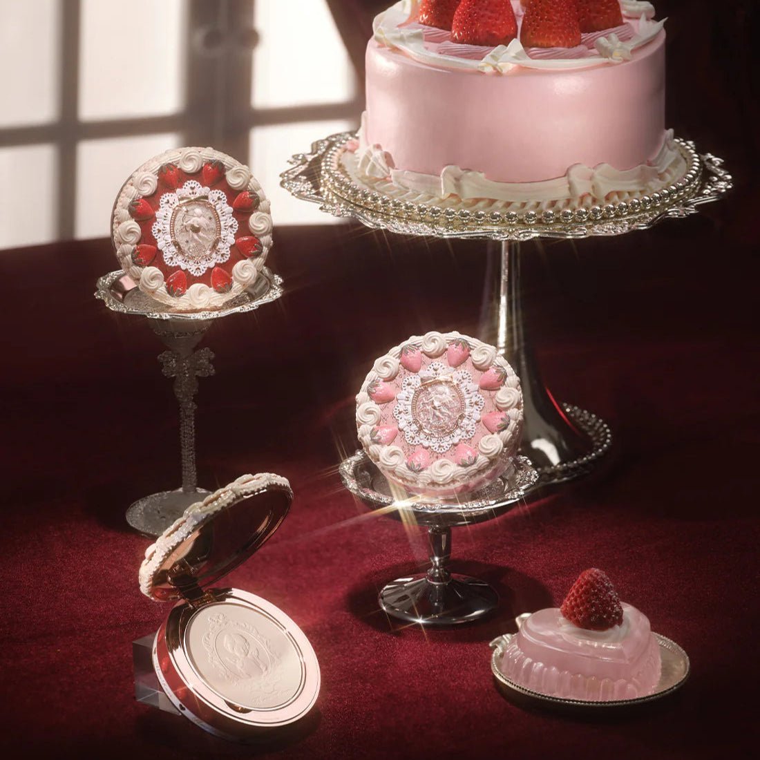 Flower Knows Strawberry Cupid Pressed Powder – Kiokii