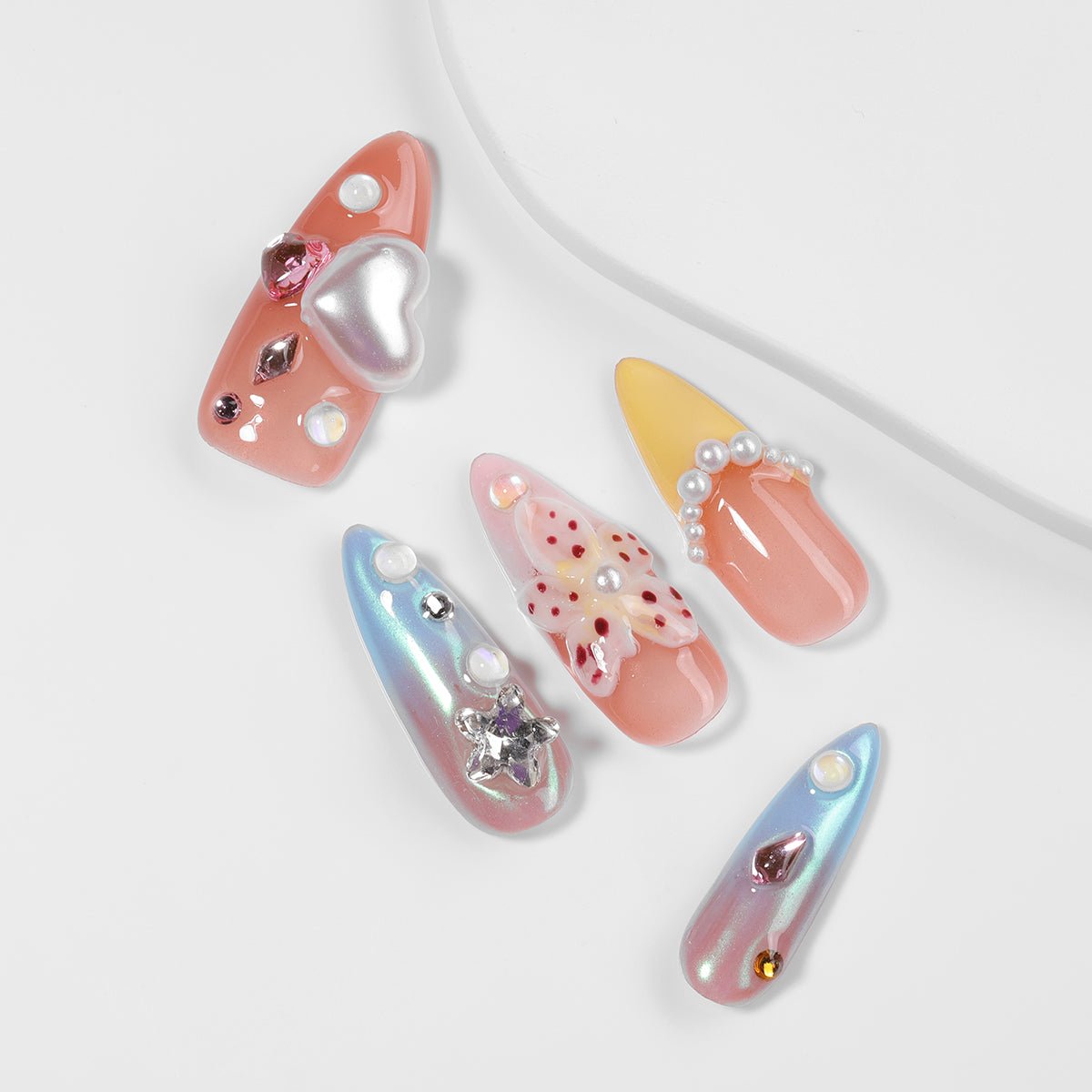 Kiokii Handmade Press - On Nails - Elegant Bloom Nail Art by Kiokii and... – Press - On Nails