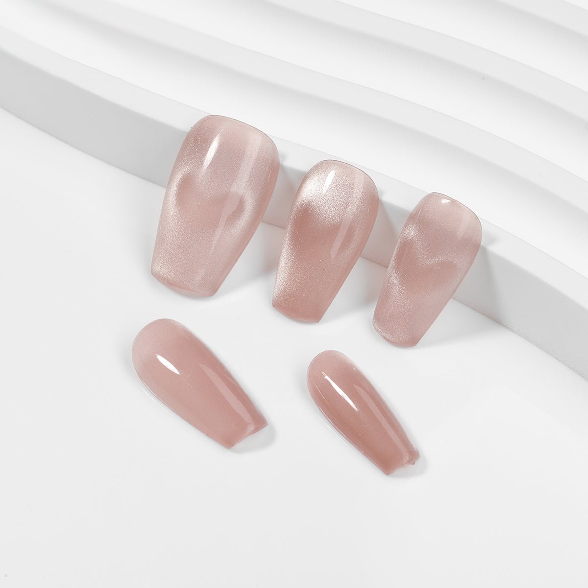 Kiokii Handmade Press - On Nails - Elegant Blush Cat's Eye Nail Set by Kiokii and... – Press - On Nails