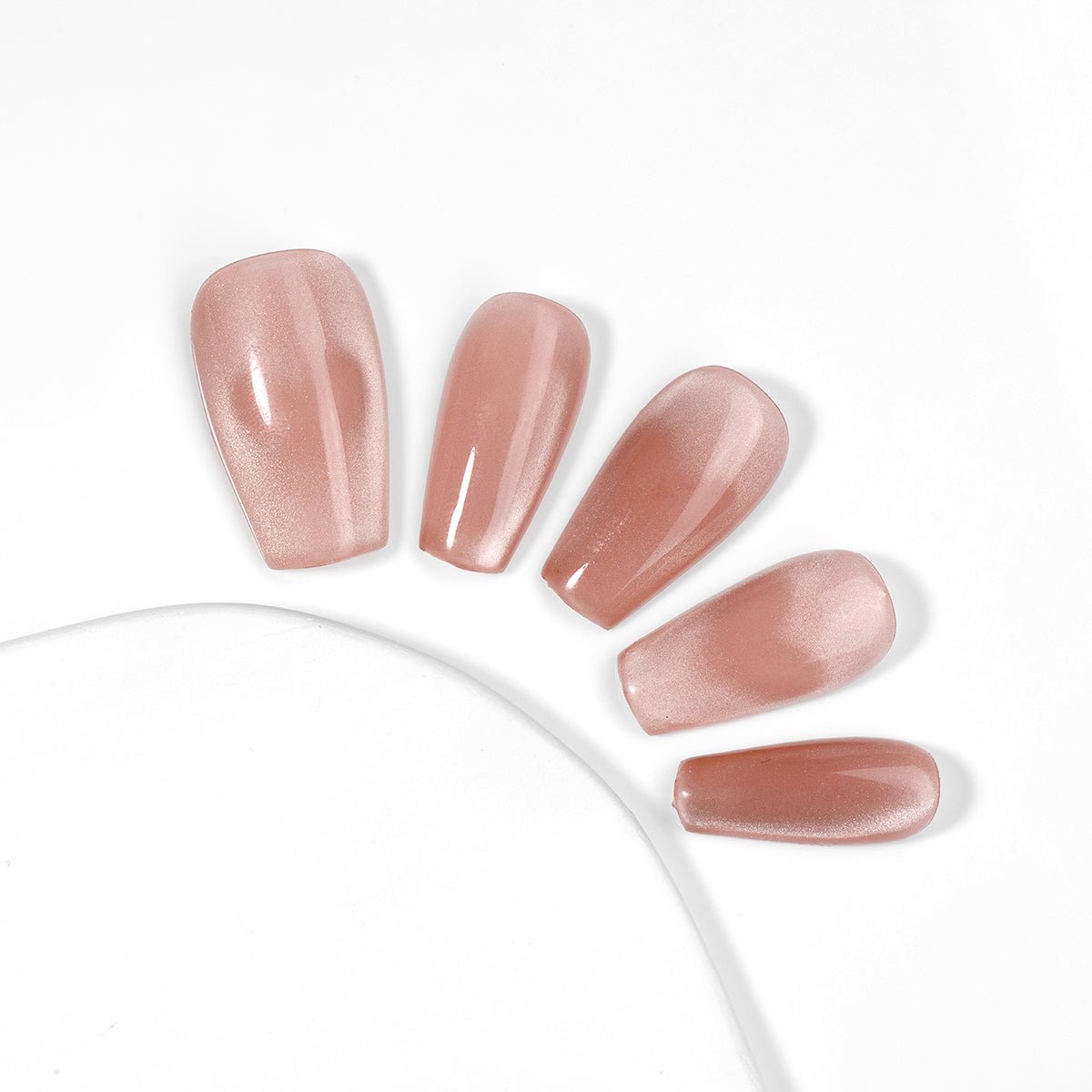 Kiokii Handmade Press - On Nails - Elegant Blush Cat's Eye Nail Set by Kiokii and... – Press - On Nails