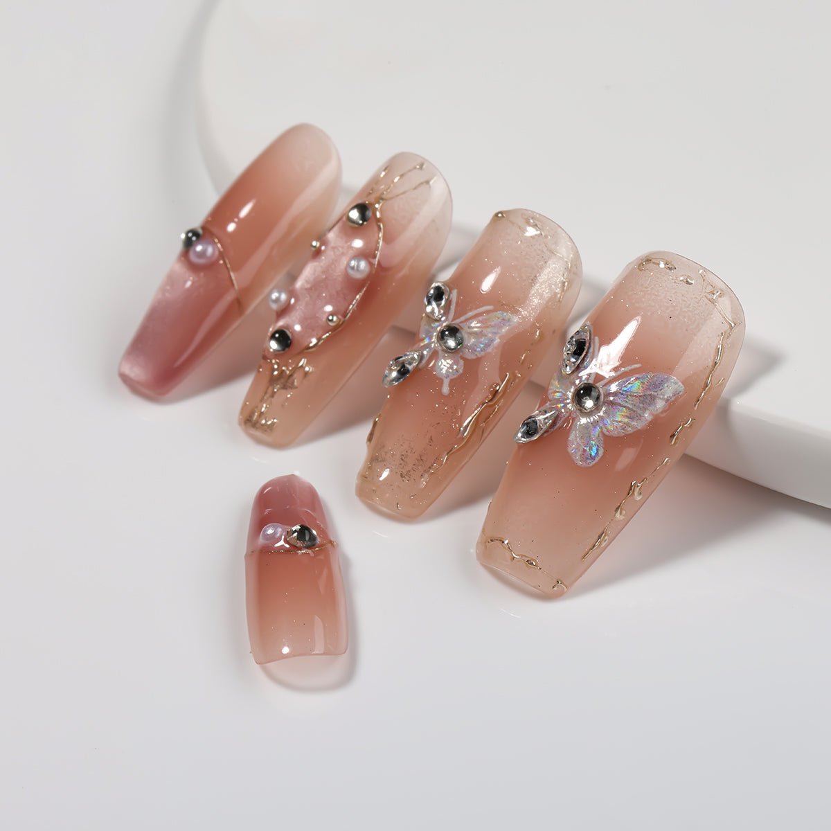 Kiokii Handmade Press - On Nails - Elegant Butterfly Pearl Nail Set by Kiokii and... – Press - On Nails