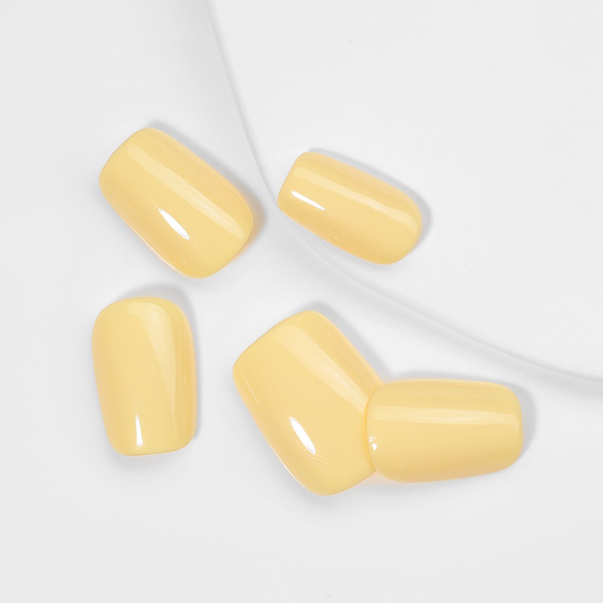 Kiokii Handmade Press - On Nails - Glowing Elegance Nail Set by Kiokii and... – Press - On Nails