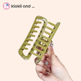 Kiokii Simple Shiny Claw Clip by Kiokii and... – photo