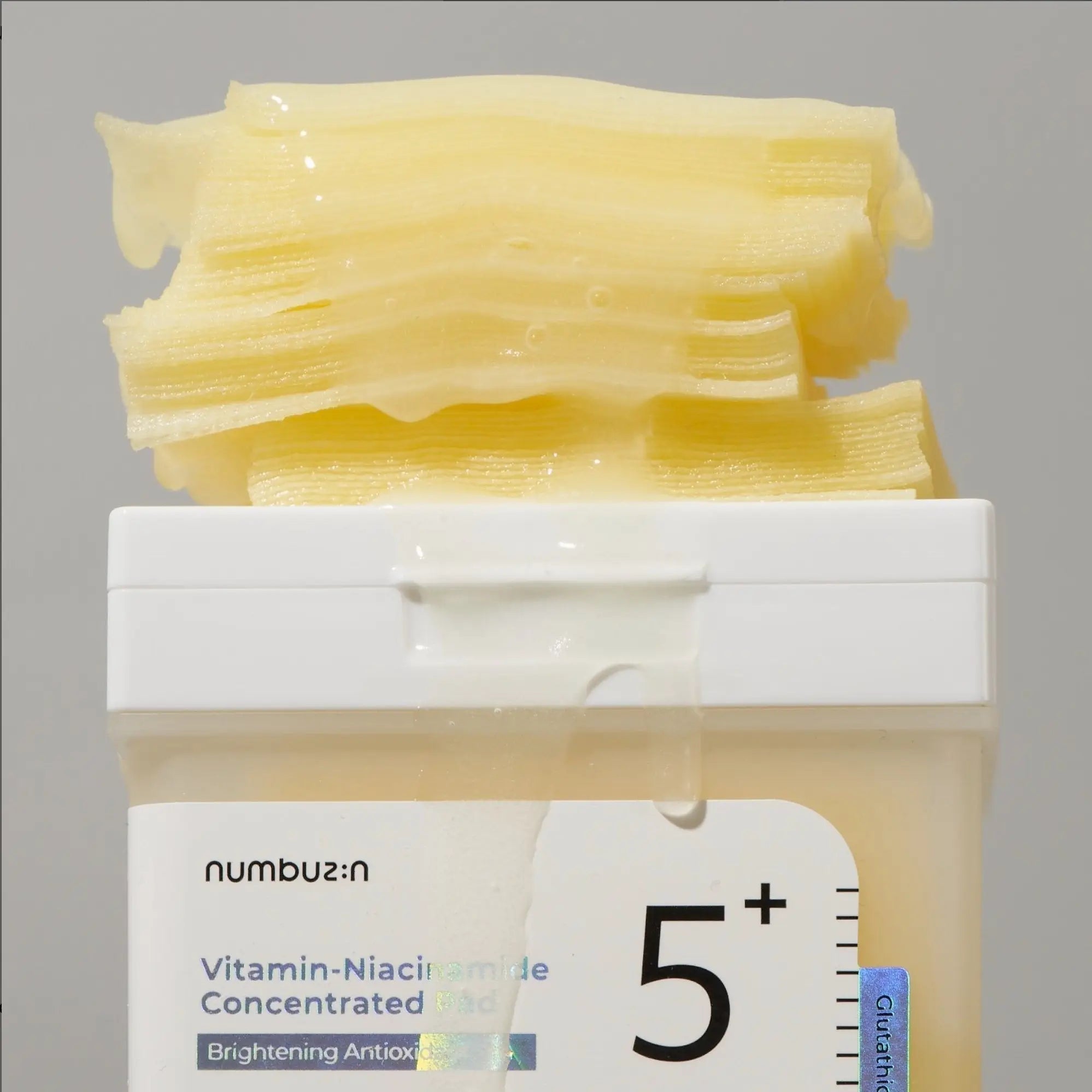 Numbuzin No.5 Vitamin - Niacinamide Concentrated Pad 70pcs by numbuzin – Toner Pads