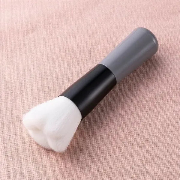 Kai Nyammy Nyarming Makeup Brush by Kai – Brush & Cleaning Tools