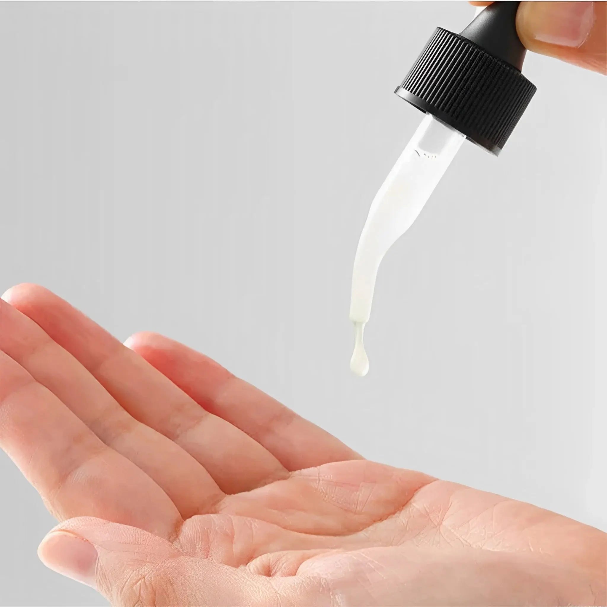 Tunemakers Dropper (For 20ml Bottle) by Tunemakers – Skin Care Tool