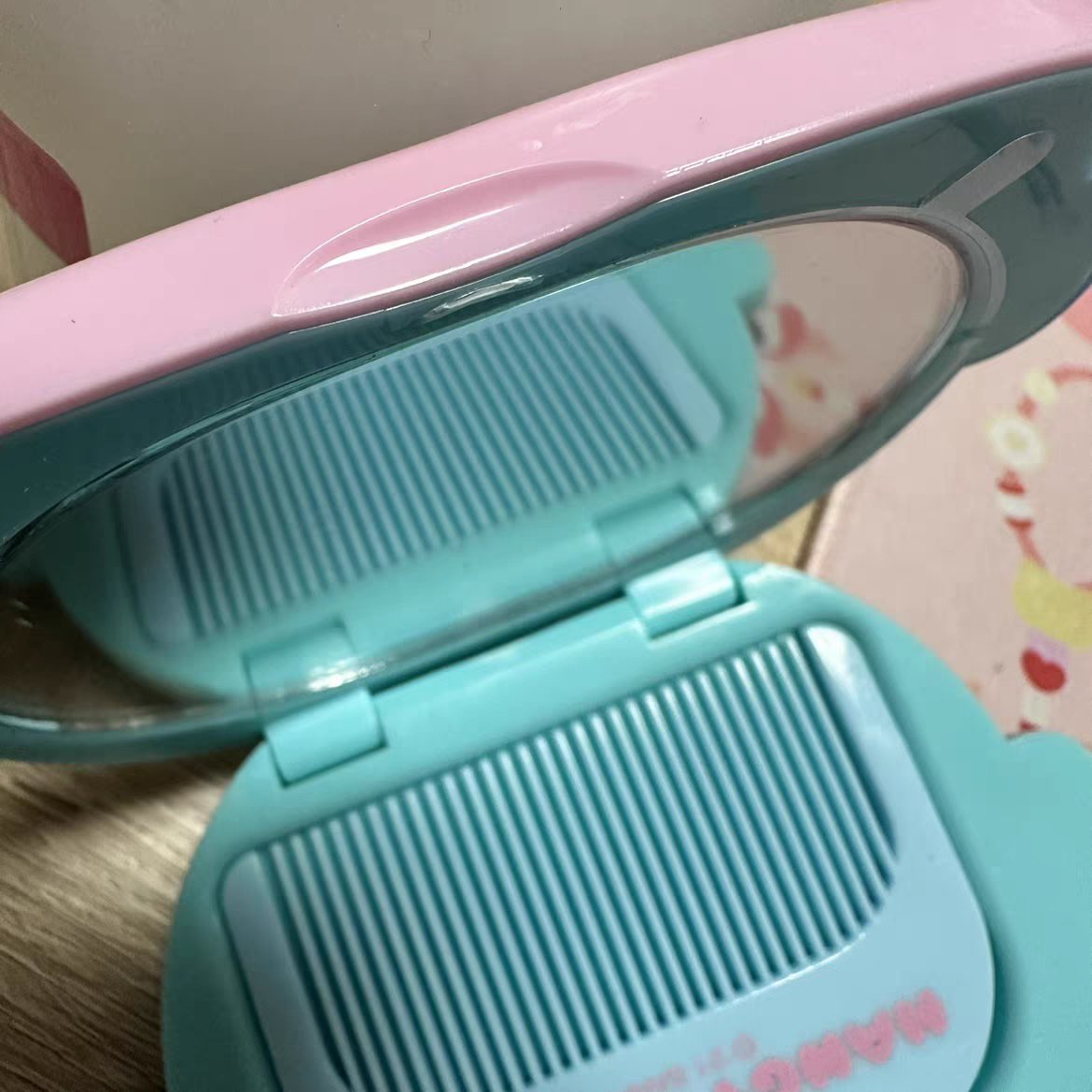 Sanrio Face Mirror Comb Set - Sanrio | Kiokii and...